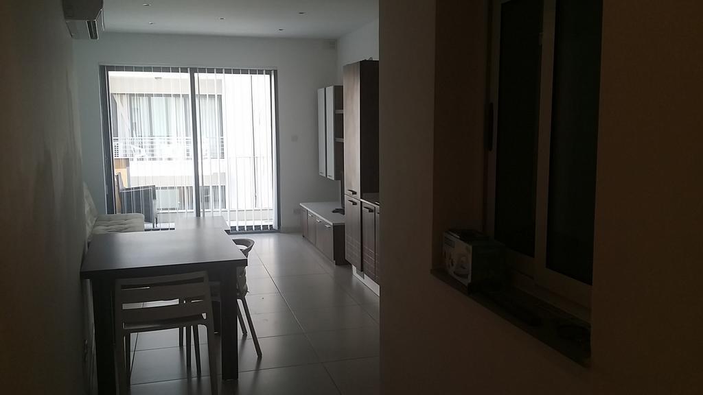 Paceville Montecarlo Apartments St. Julian's Quarto foto